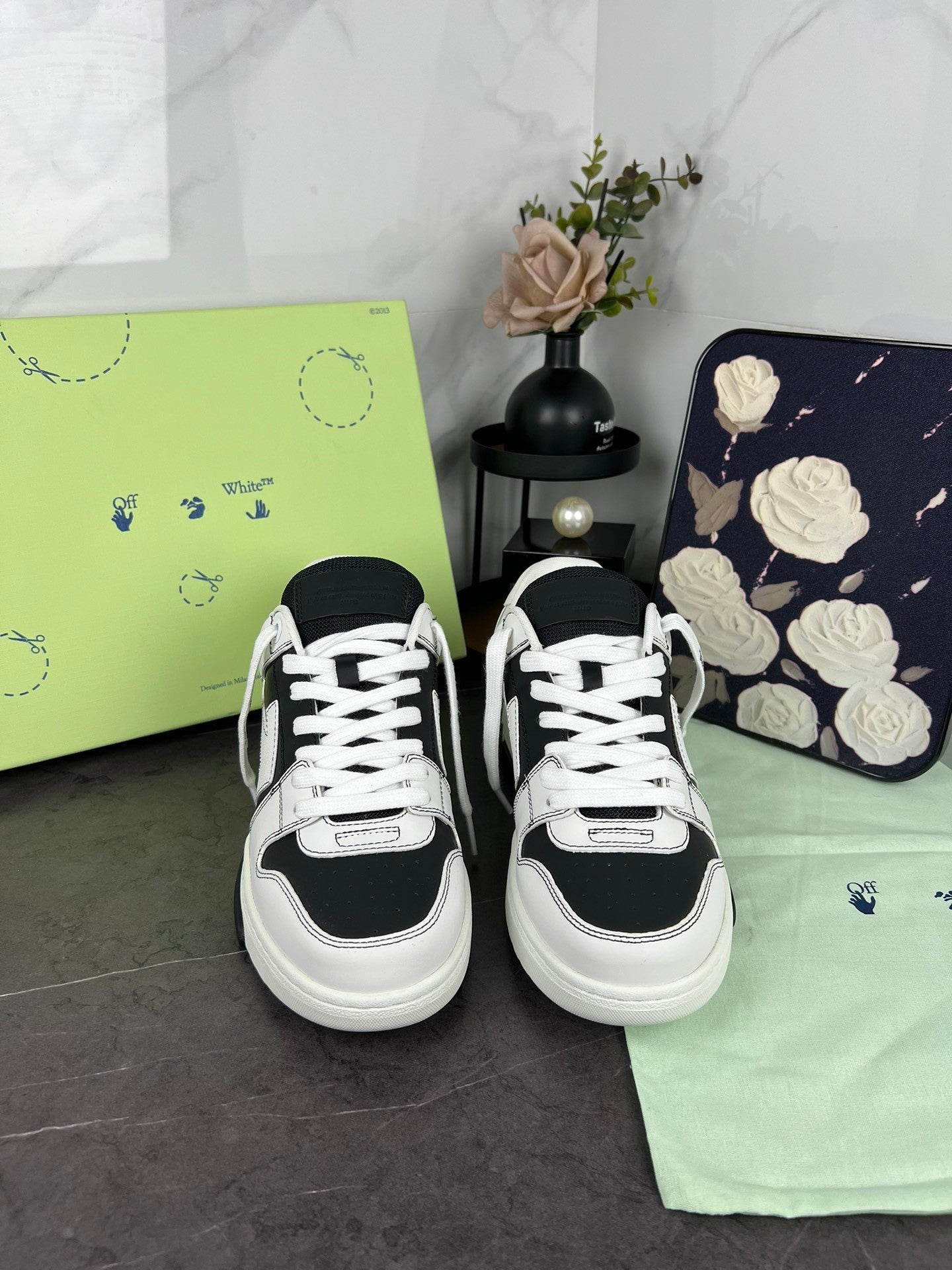 OFF-White LOW