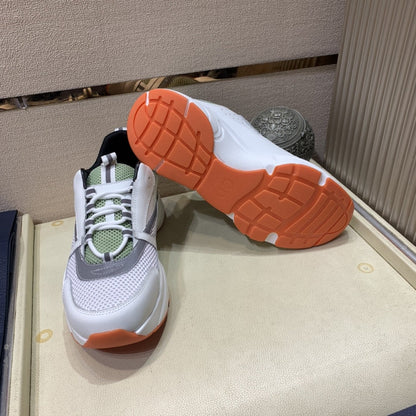 Dior B22