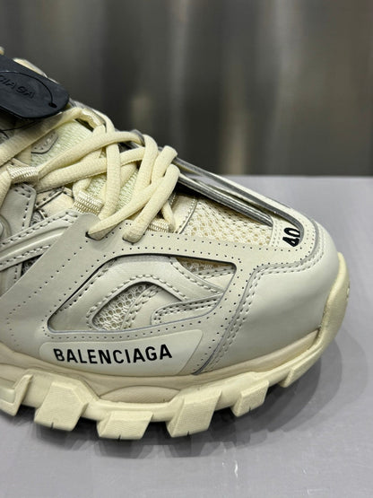 Balenciaga Track