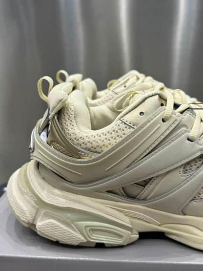 Balenciaga Track
