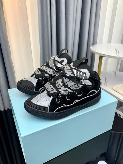Lanvin  Curb