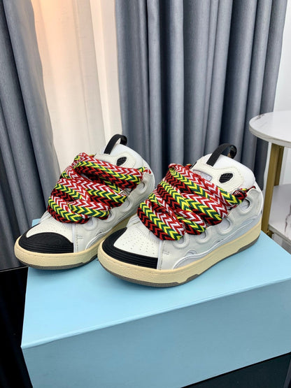 Lanvin  Curb