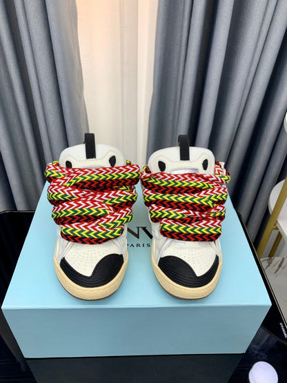 Lanvin  Curb