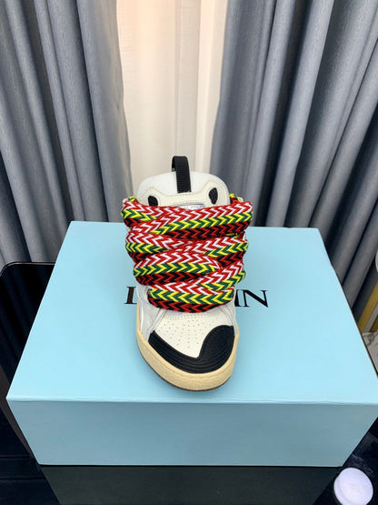 Lanvin  Curb