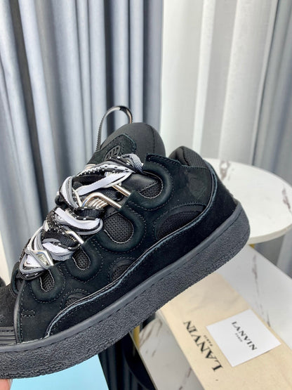 Lanvin  Curb
