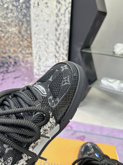 Louis Vuitton Skate x Swarovski