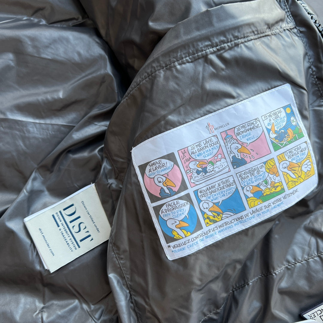 Moncler down Giacca
