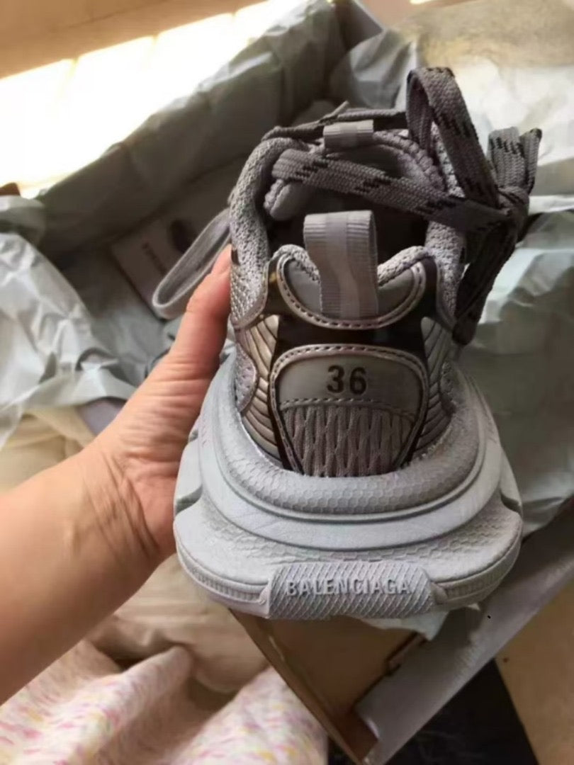 Balenciaga 3XL