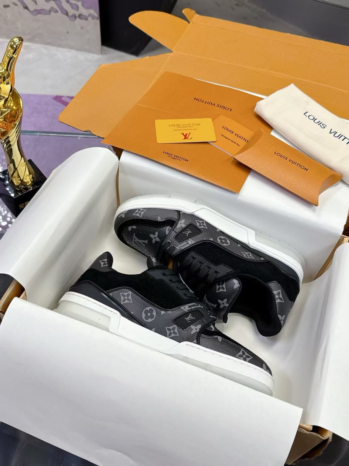 Louis Vuitton Sneakers
