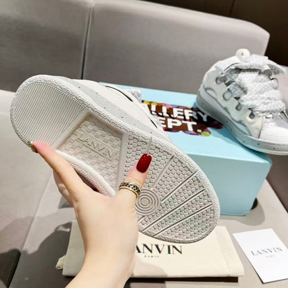 Lanvin  Curb