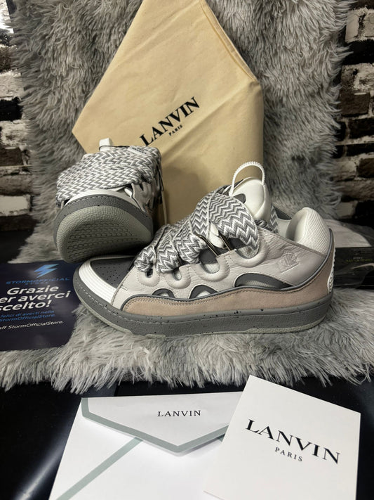 Lanvin  Curb