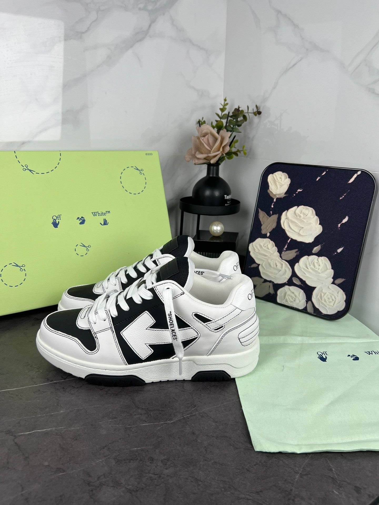 OFF-White LOW