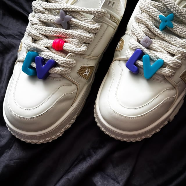 Louis Vuitton Maxi
