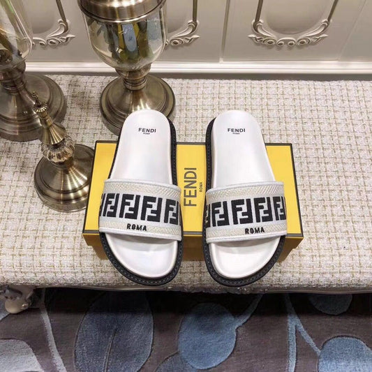 Ciabatte Fendi