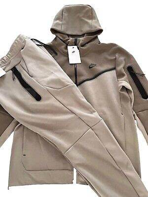 Completo  Teck Nike