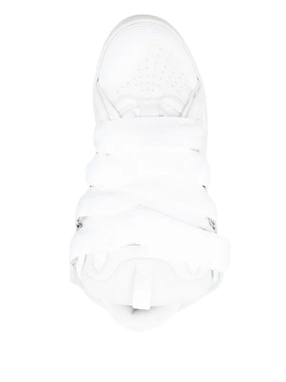 Lanvin  Curb