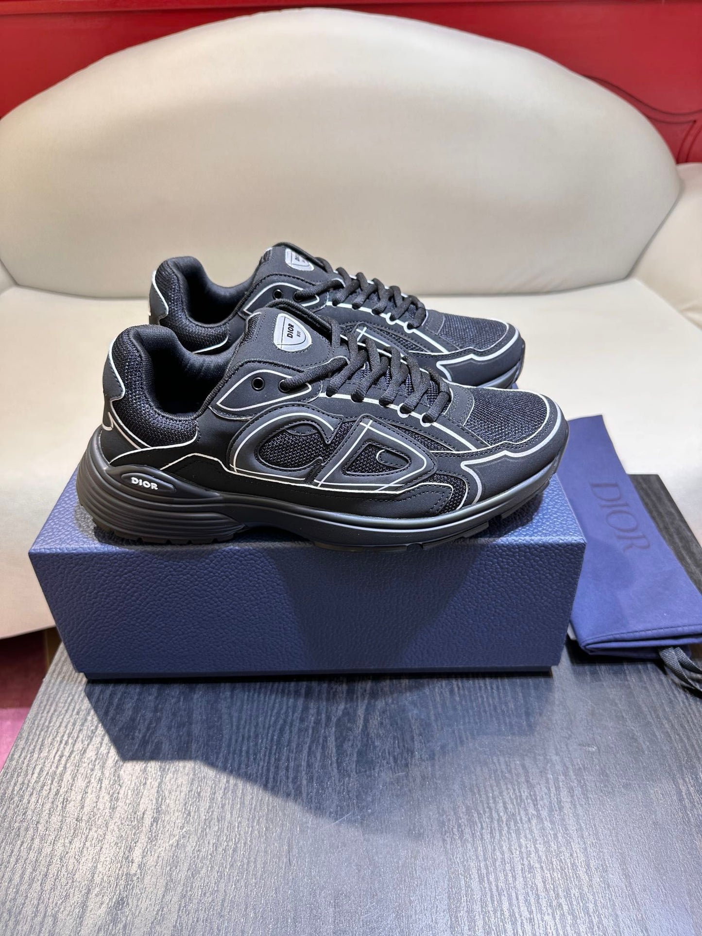 Dior B30