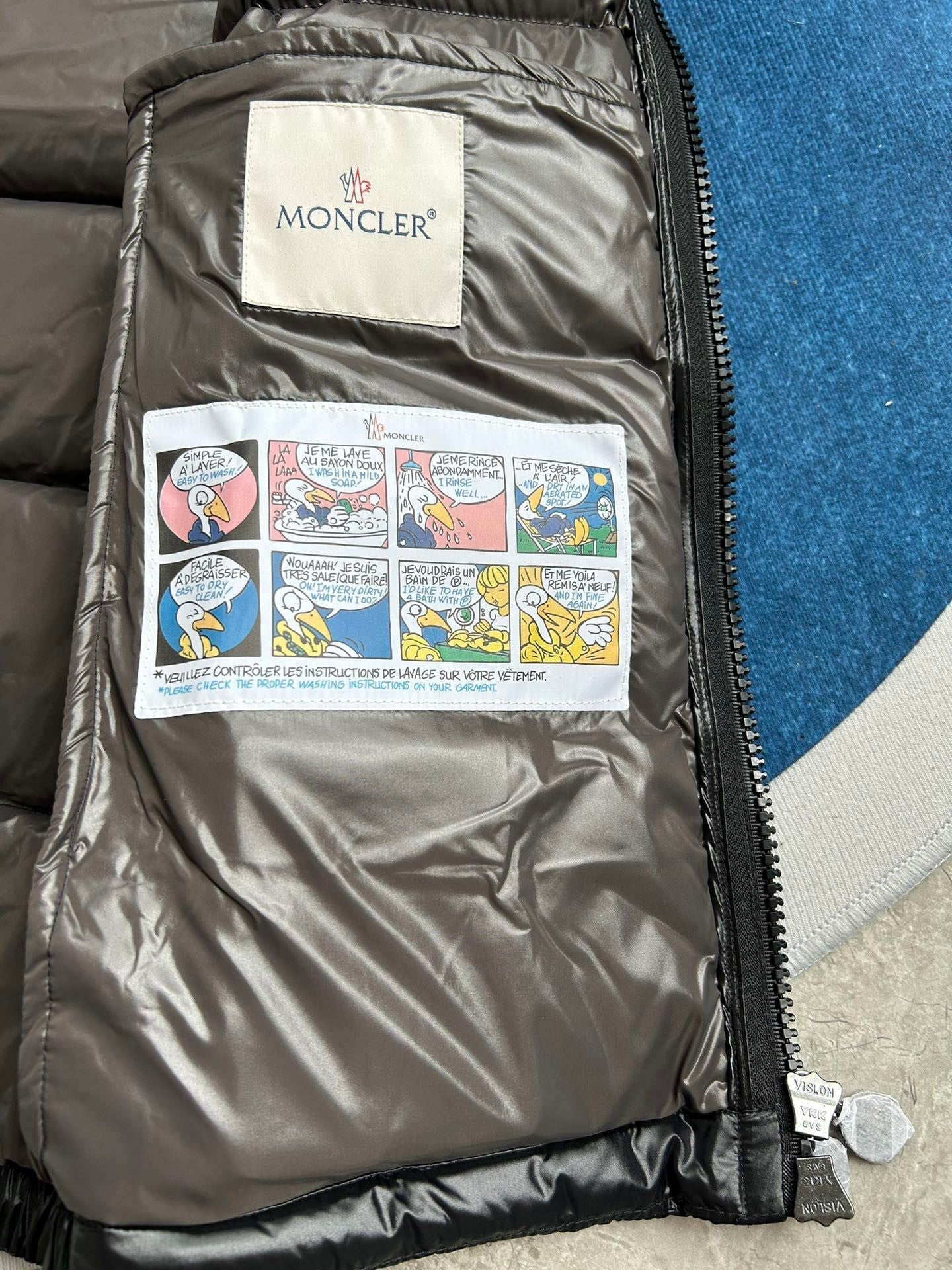 Moncler hooded down Giacca